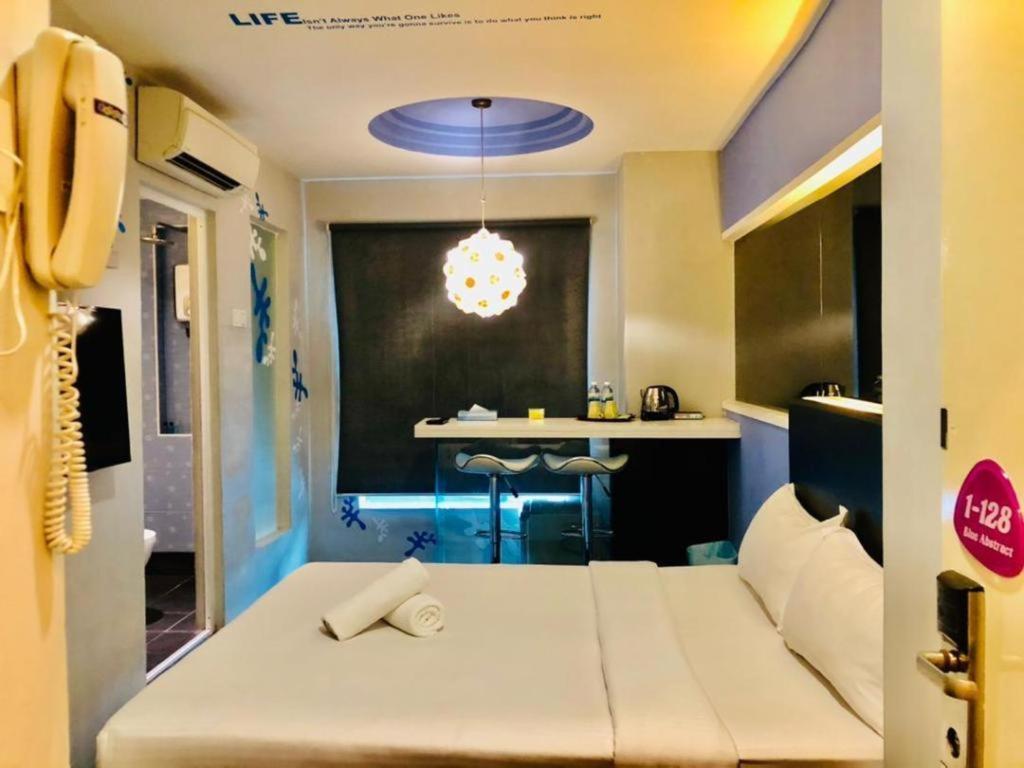 Hotel Zamburger Bliss Johor Bahru Eksteriør billede
