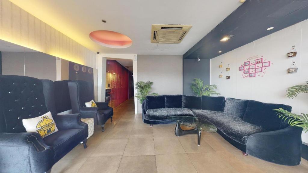 Hotel Zamburger Bliss Johor Bahru Eksteriør billede